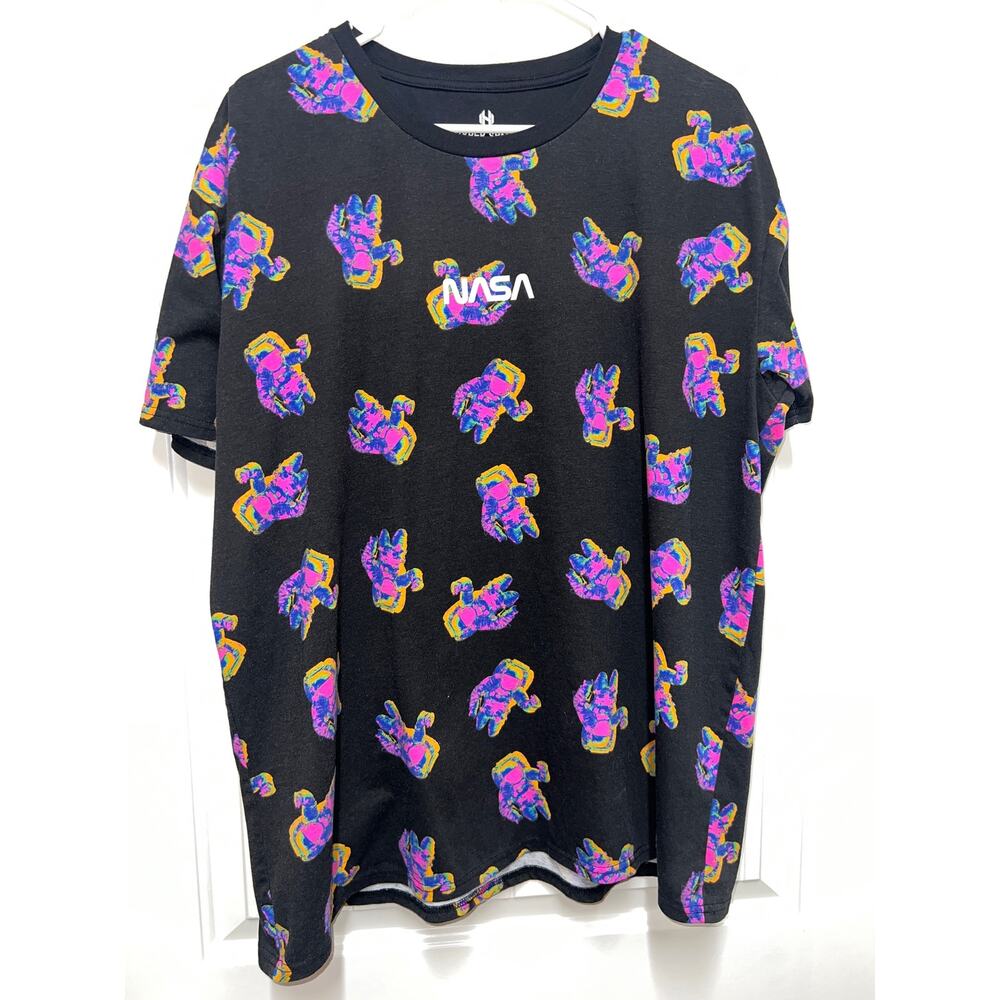 NASA Tshirt unisex XL bright colors